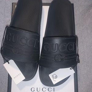 Black men’s Gucci slides